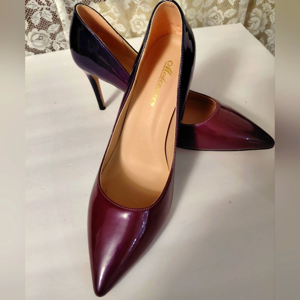 Modemoven Purple Ombre Patent Leather Pumps Size 9.5 NWOBox EUC Heels.